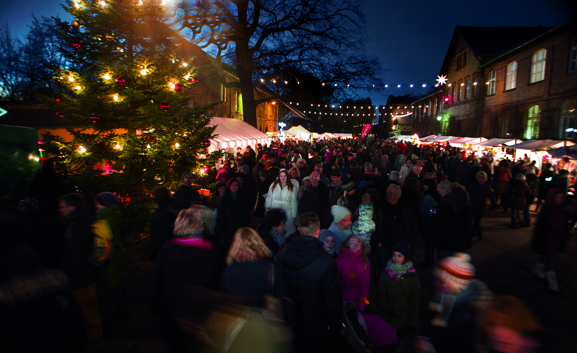 Hof der Späth'schen Baumschulen beim Weihnachtsmarkt