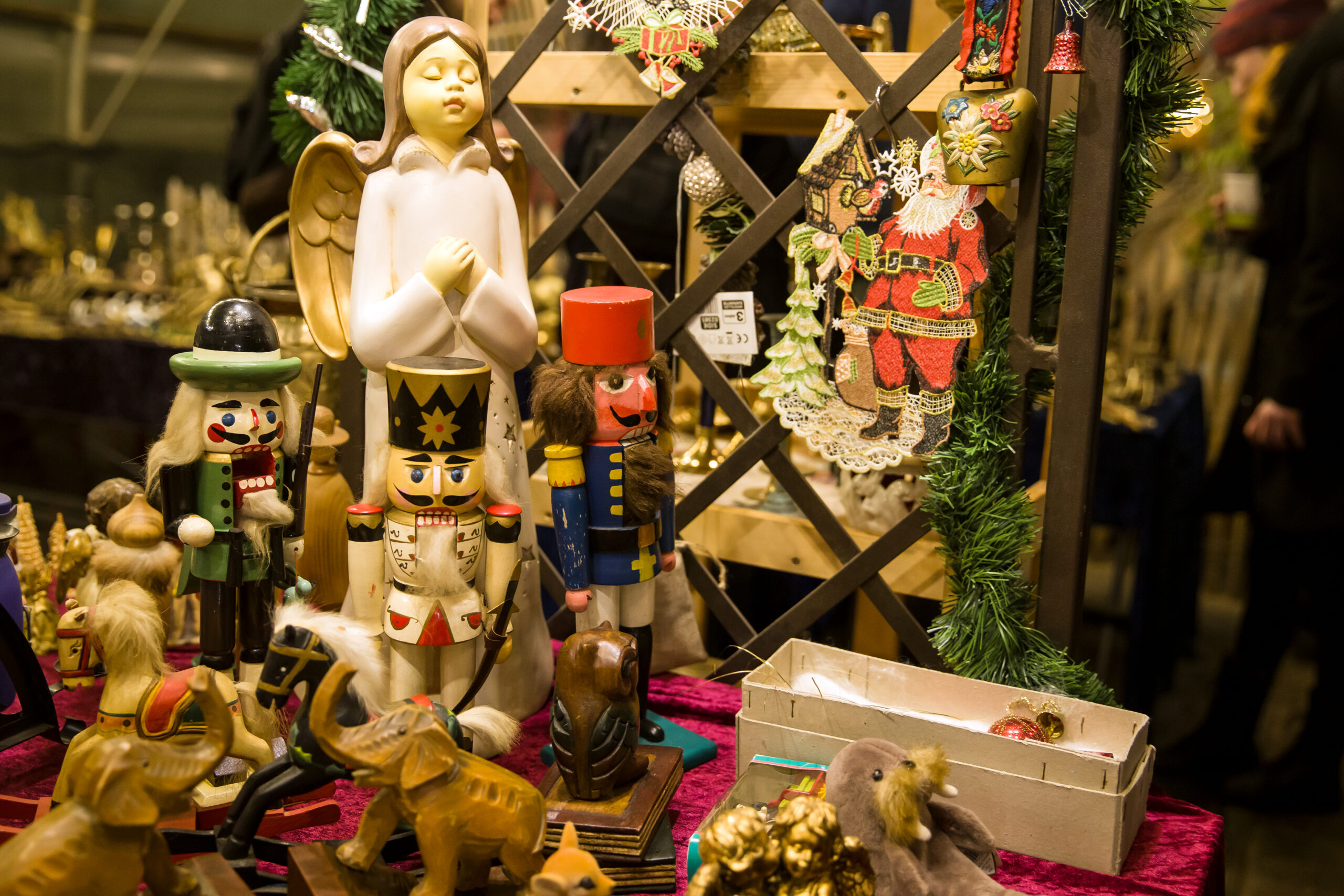Weihnachtsfiguren aus Holz