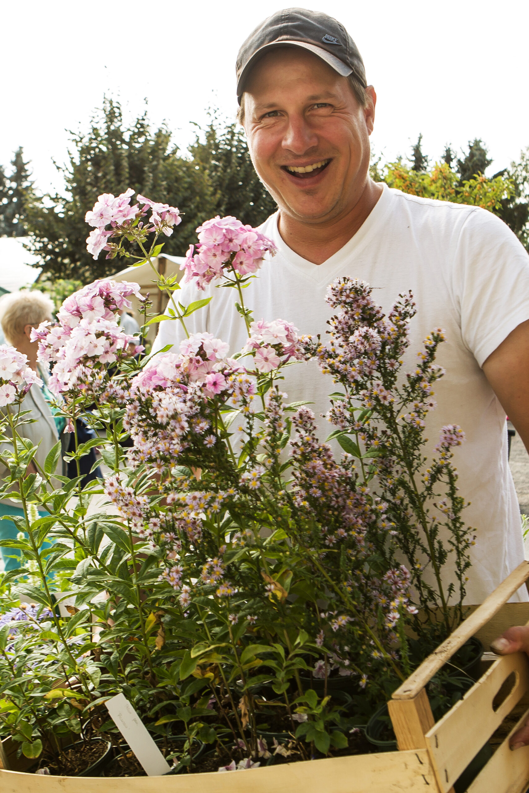 Aussteller beim Traditionsfest mit Herbstblumen
